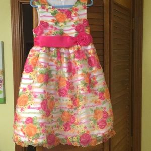 Girls size 6 party dress